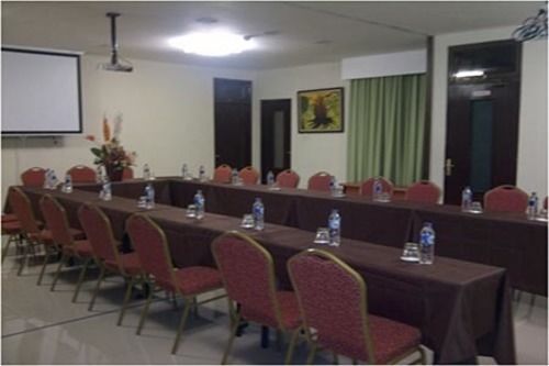 Bamboo Inn Hotel & Cafe Jakarta Eksteriør bilde